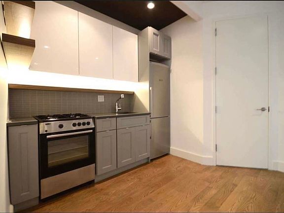 4th image of 83 Montrose Ave #2N