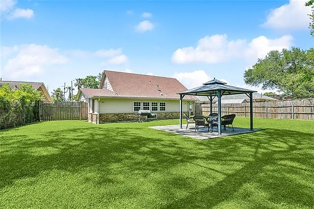 3738 Somerset Dr — Photo 32