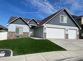 10234 W 18th Pl, Kennewick, WA