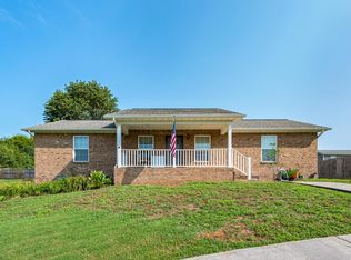 1516 Cloverdale Ct, Sevierville, TN 37862