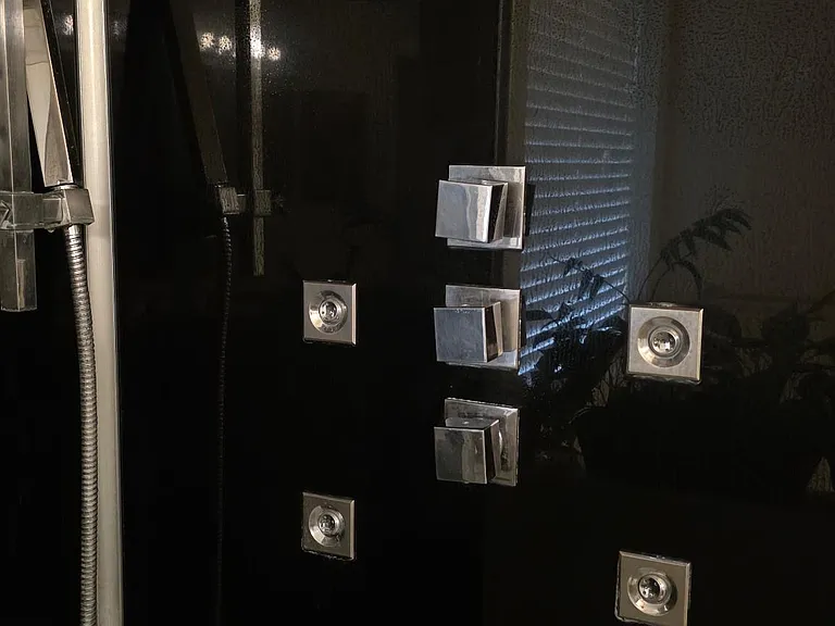 6925 Katherine Ct — Photo 32