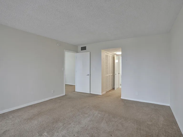 740 S Federal Hwy #312 — Photo 21