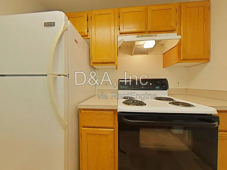 2960 NW Tyler Ave #302 — Photo 5