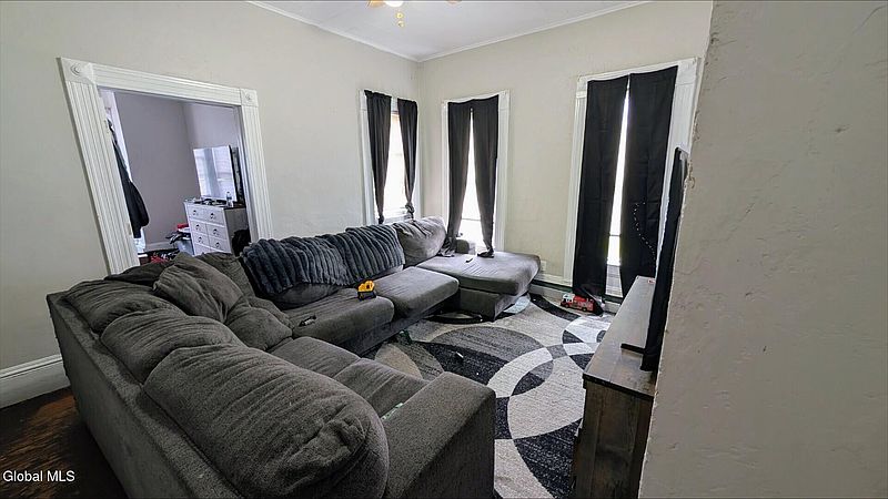 4th image of 22 Union Street