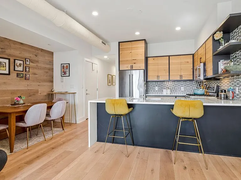 1012 Harvard St NW #7 — Photo 7