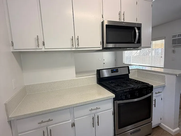 2231 S. Hauser Blvd — Photo 4