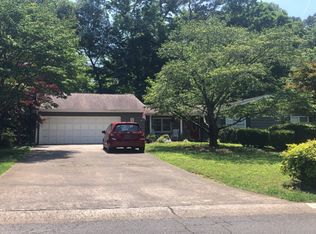 2320 Old Orchard Dr, Marietta, GA 30068