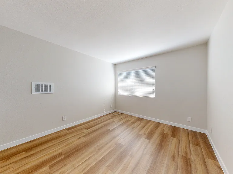 14709 S Budlong Ave — Photo 37