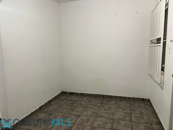 3rd image of Apto G Avenue Parana #1615