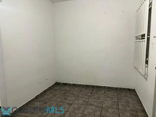 Apto G Ave. Parana #1615 — Photo 3