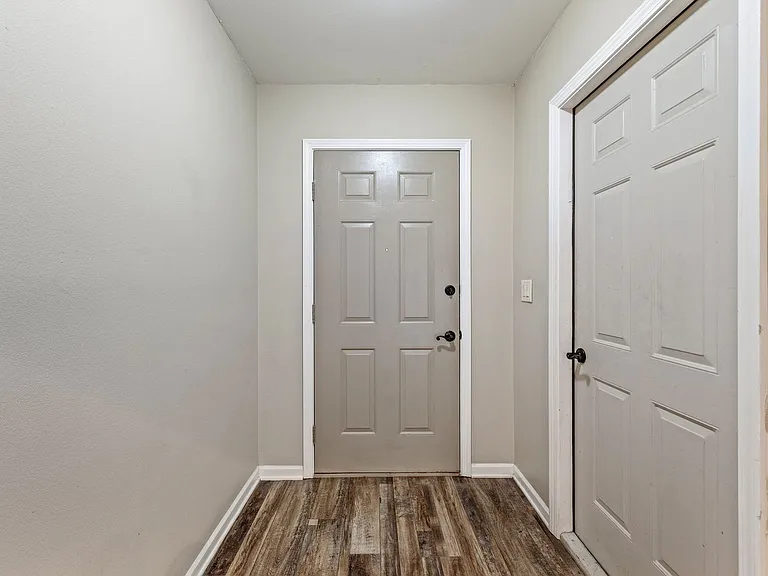 429 Springwood Way — Photo 4