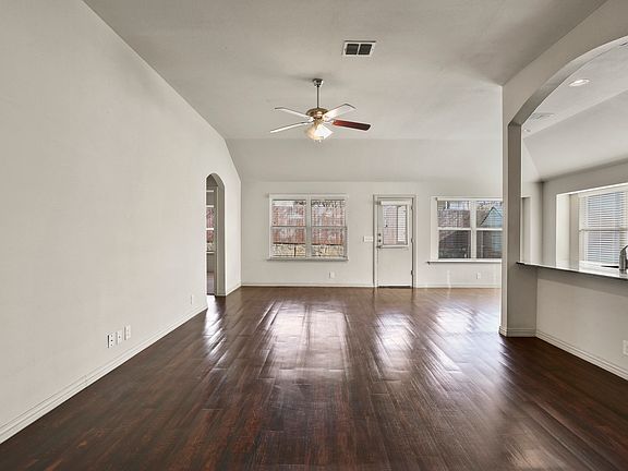 5th image of 4904 Lemon Grove Dr