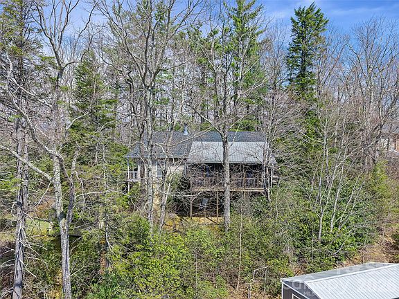 4th image of 120 Wintergreen Patch Ln
