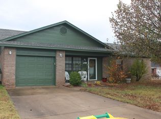 1304 N Pittsburg Ave, Russellville, AR 72801