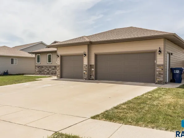 1025 N James Ave, Tea, SD 57064