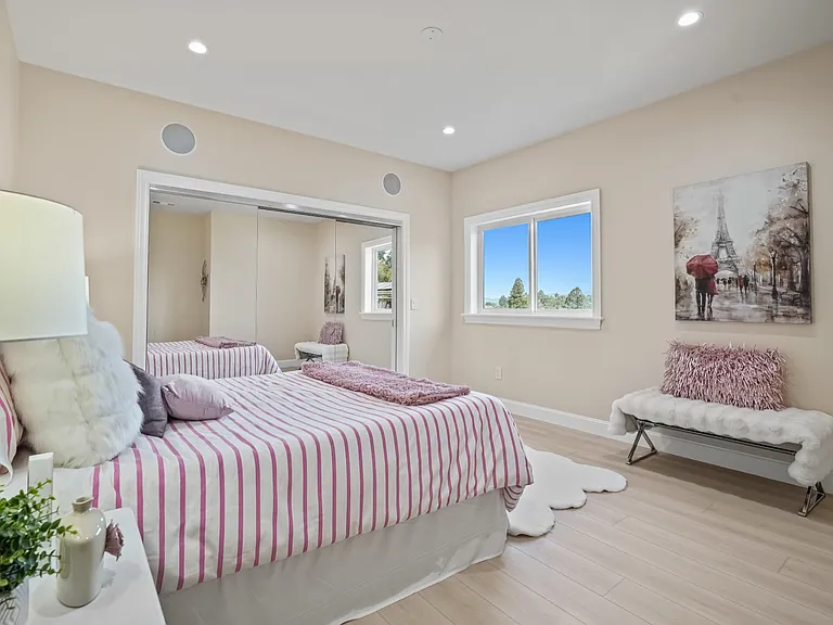 2382 Rainbow Ct — Photo 27