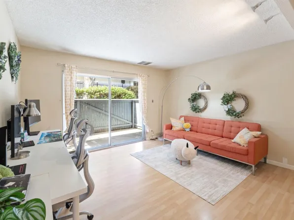 127 Piccadilly Pl APT C, San Bruno, CA 94066