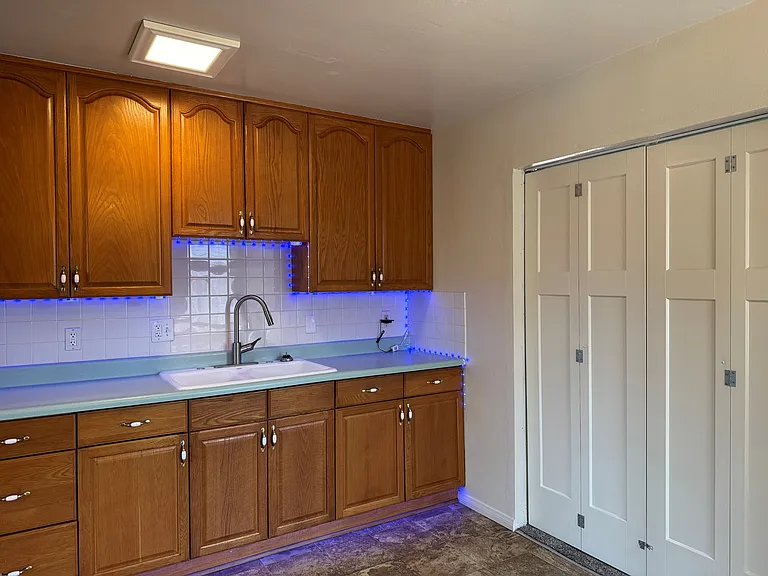6808 Missy Ct — Photo 11