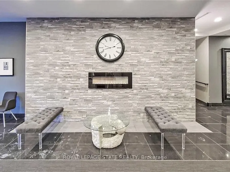 135 James St S #608 — Photo 10