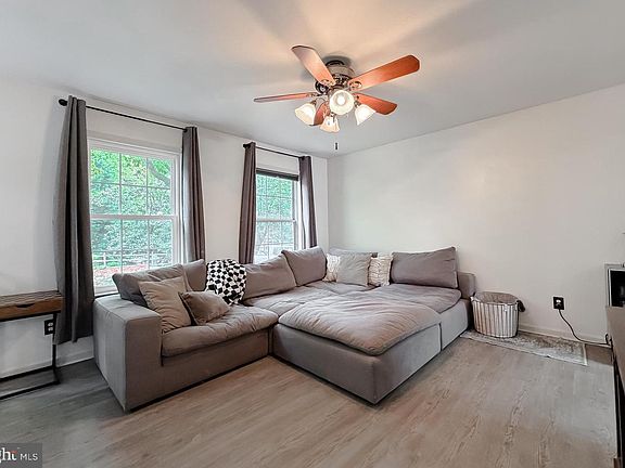 4th image of 605 Mermaid Ct