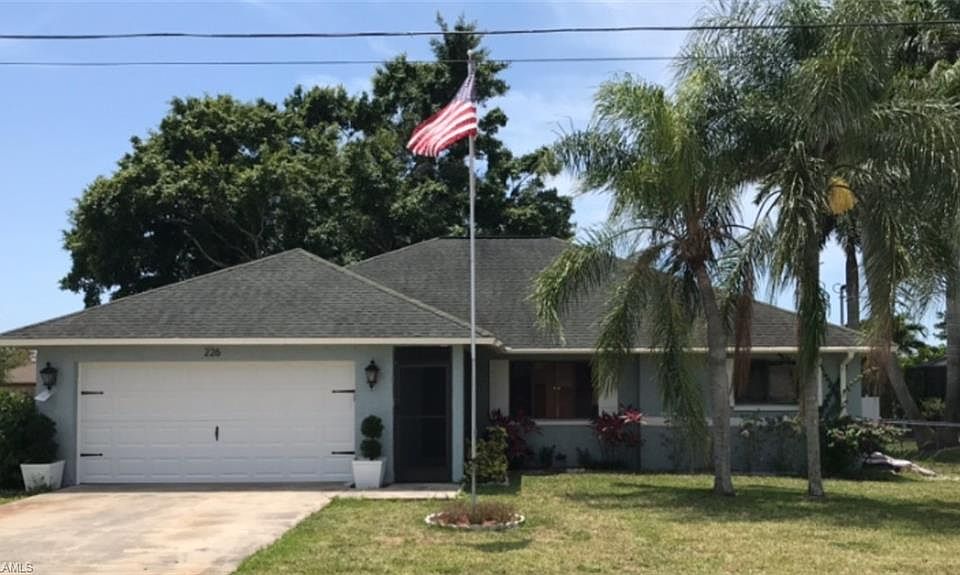 1st image of 226 SW 43rd St