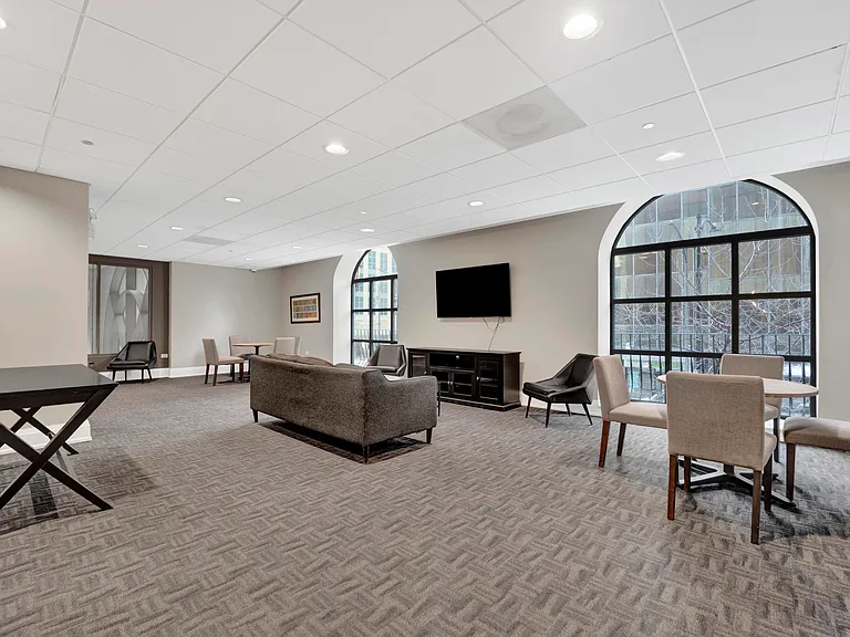 630 N State St #2208 — Photo 45