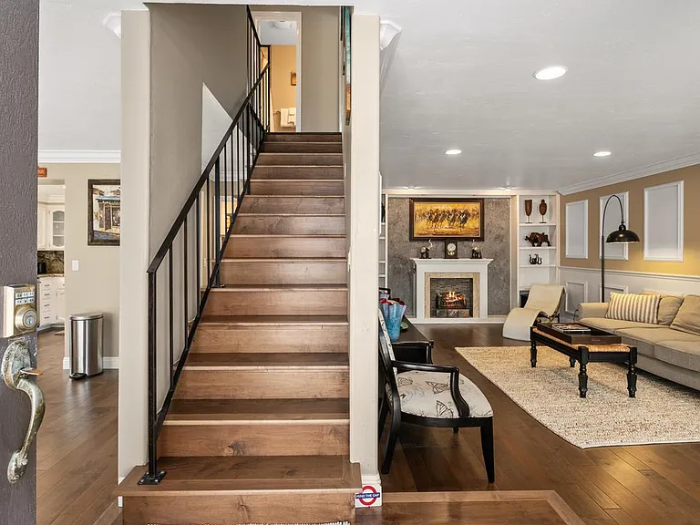 784 S Sierra Ave — Photo 14