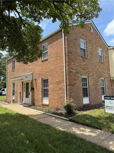 5813 W Hastings Ct, Virginia Beach, VA, 23462