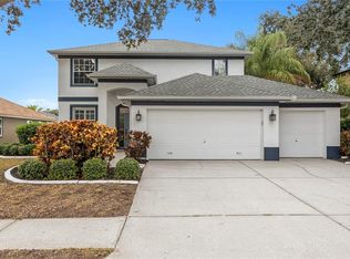 1079 Sawgrass Dr, Tarpon Springs, FL 34689