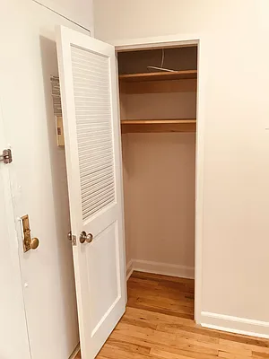 Rented by Metropolis Real Estate of Manhattan | media 40