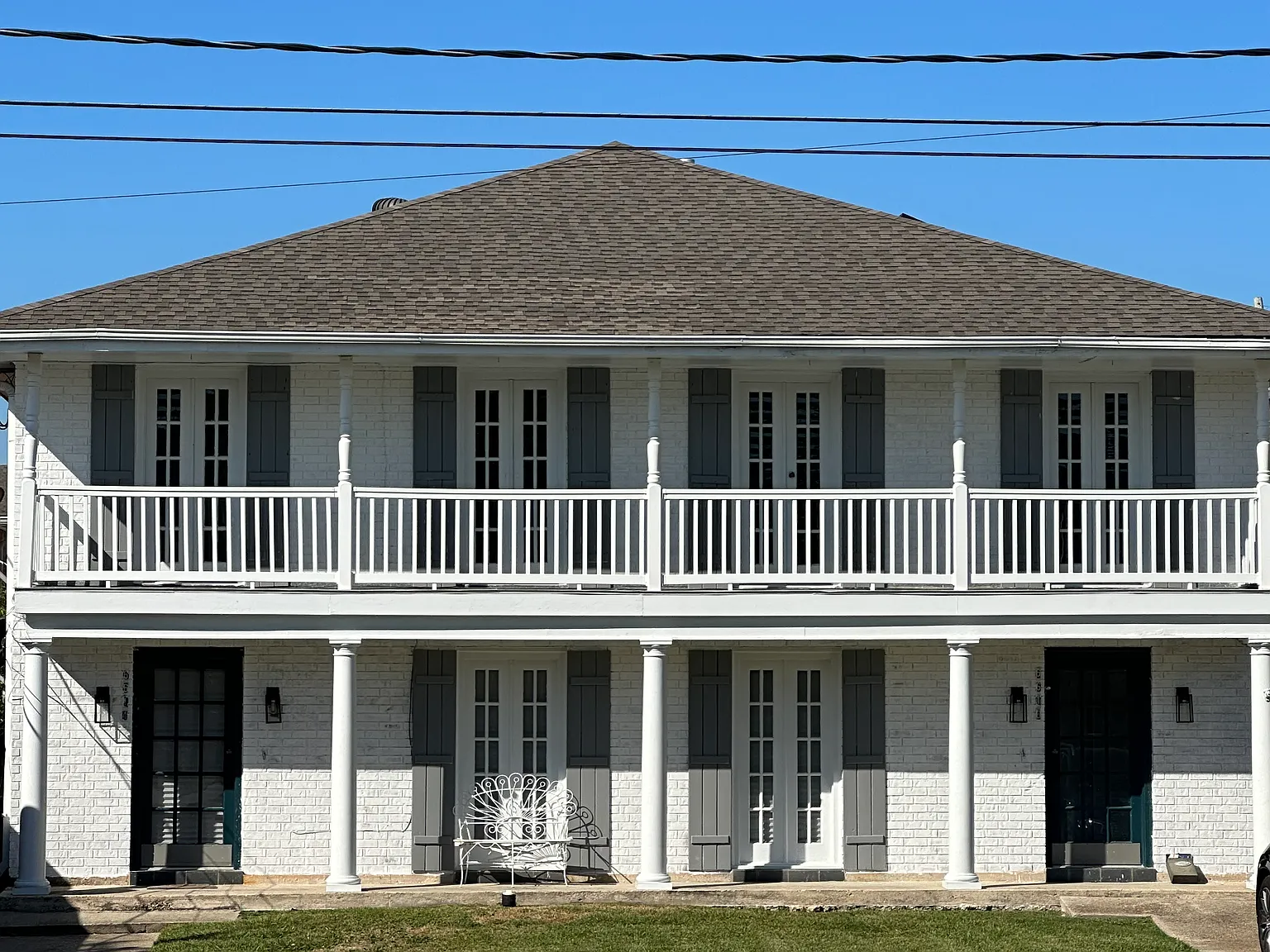 2 bed, 1.5 bath, 1330 sqft, $2,100 — Photo 1