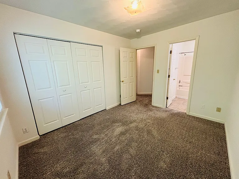401K Berryfield Ln — Photo 8