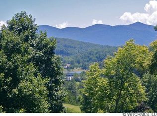 2 Luska Rdg, Waynesville, NC 28785