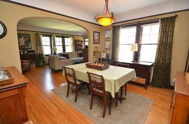 Spacious, light dining room