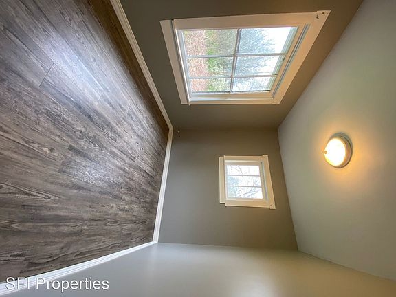 5th image of 1801 S Lincoln Ave