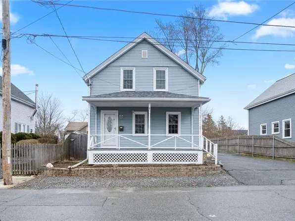 52 Smith St, Riverside, RI 02915