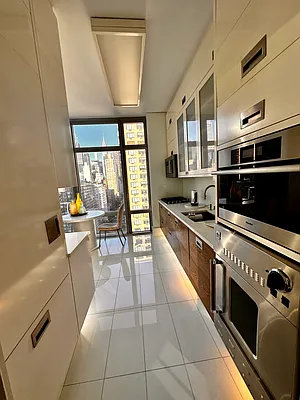 Rented by Corcoran | media 27