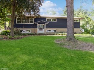 215 McCreey Ave, Glen Ellyn, IL