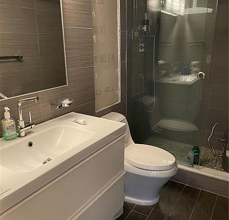 4th image of 608 NE 2nd St APT 242