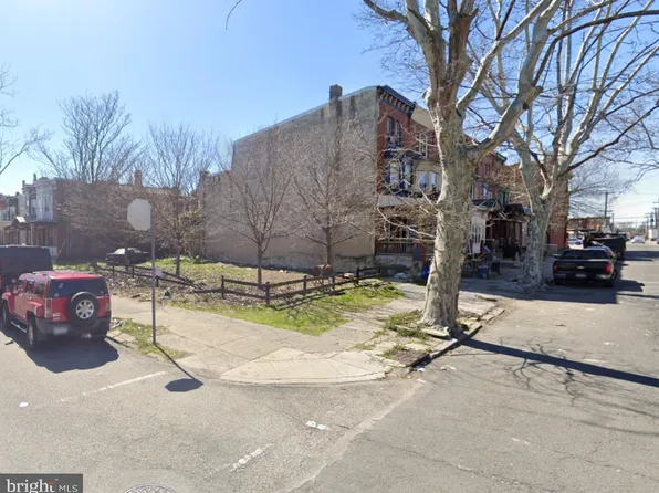 1326 W Pike St, Philadelphia, PA 19140