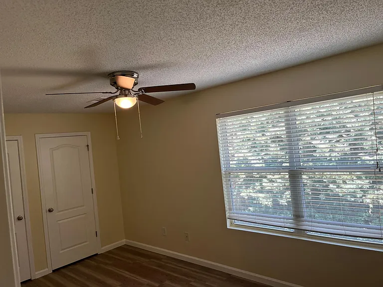 421 Bridgewater Way — Photo 18