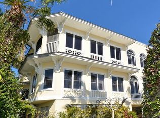 110 4th St S, Bradenton Beach, FL 34217