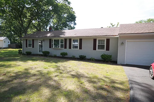 71 Bradley St Photo 1