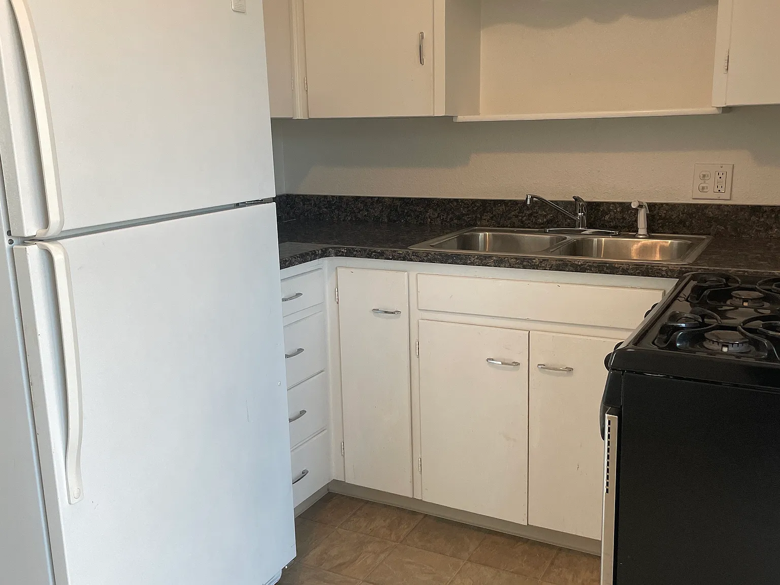1 bed, 650 sqft, $1,345 — Photo 4