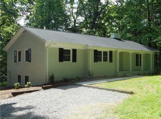 835 Metairie Ln, Winston Salem, NC 27104