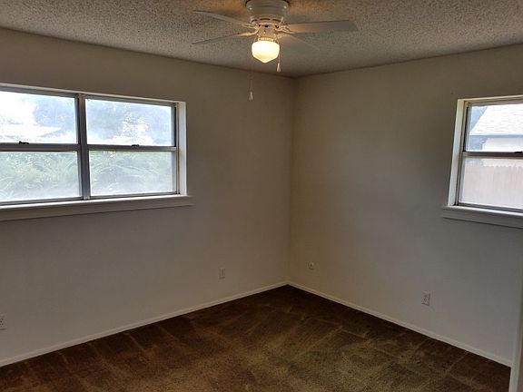 3rd image of 508 Starlite Dr