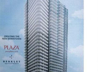 7895 Jane St #2704, Vaughan, ON L4K 0K2