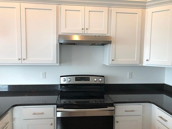 5th image of 5739 Saxon Way Unit B