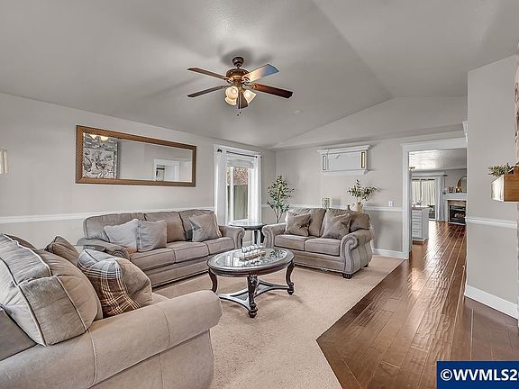 4th image of 4460 Morfitt St