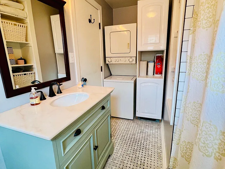 960 N Sherman St #1F — Photo 10